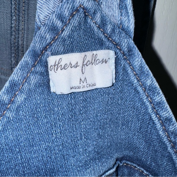 Others Follow Melanie Distressed Overalls in Classic Blue Ladies M stretch - Picture 12 of 14
